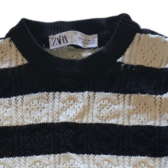 Zara Black & White Striped Sweater Size small - Picture 2 of 4